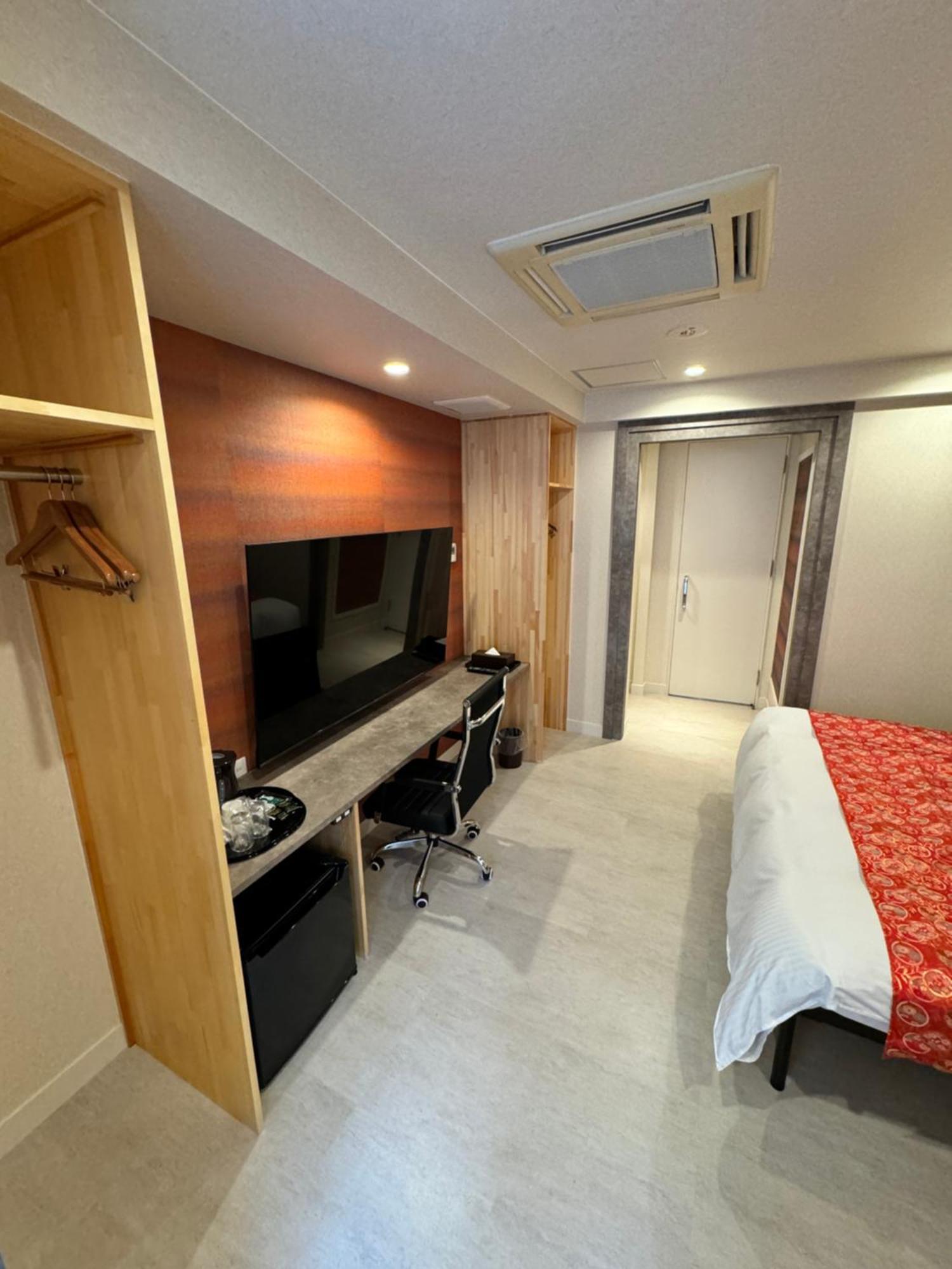 Hotel Be-Zen Shimanouchi Осака Экстерьер фото