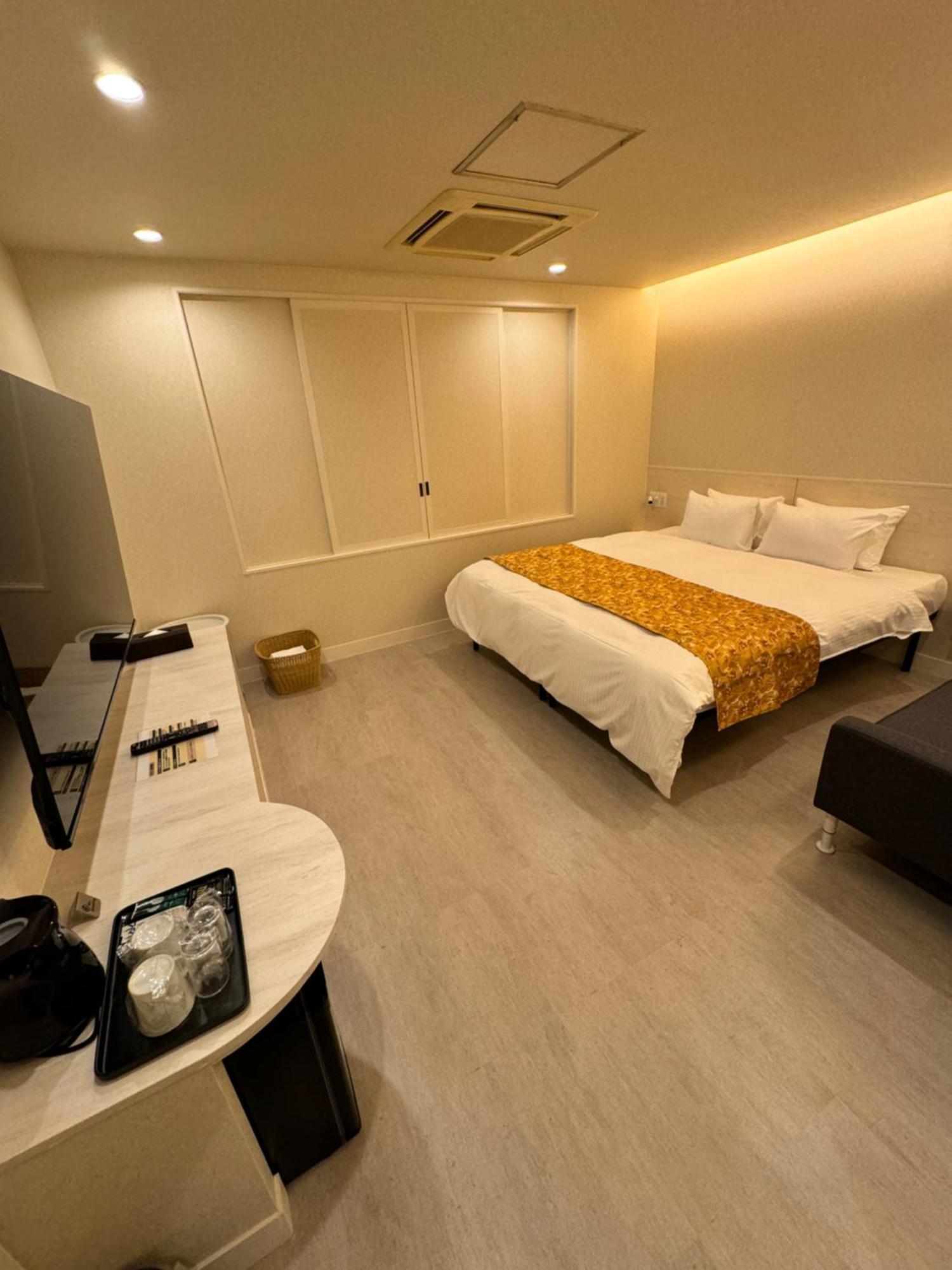 Hotel Be-Zen Shimanouchi Осака Экстерьер фото